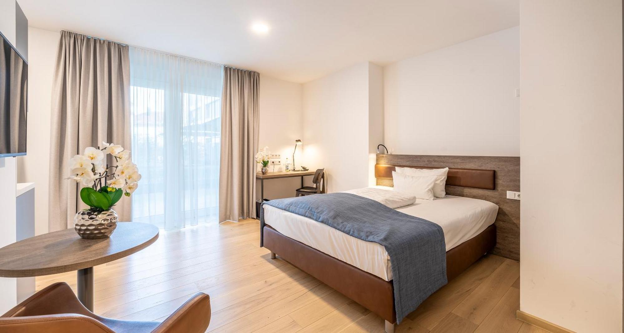 Aiden By Best Western Biberach บีเบอราค อันแดร์ ริสส์ ภายนอก รูปภาพ